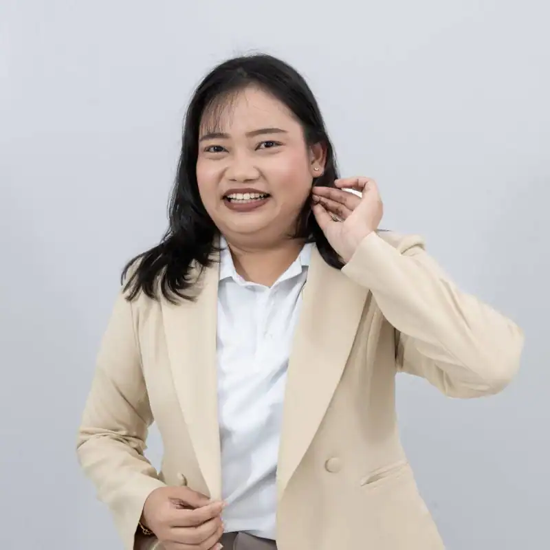 หยิก ฝ่ายขายโปลิโฟม สาขาราชบุรี